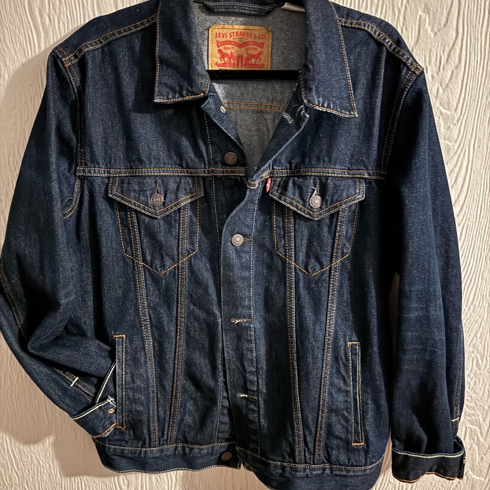 Levi's Dark Blue Denim Trucker Jacket with Contrast Stitching